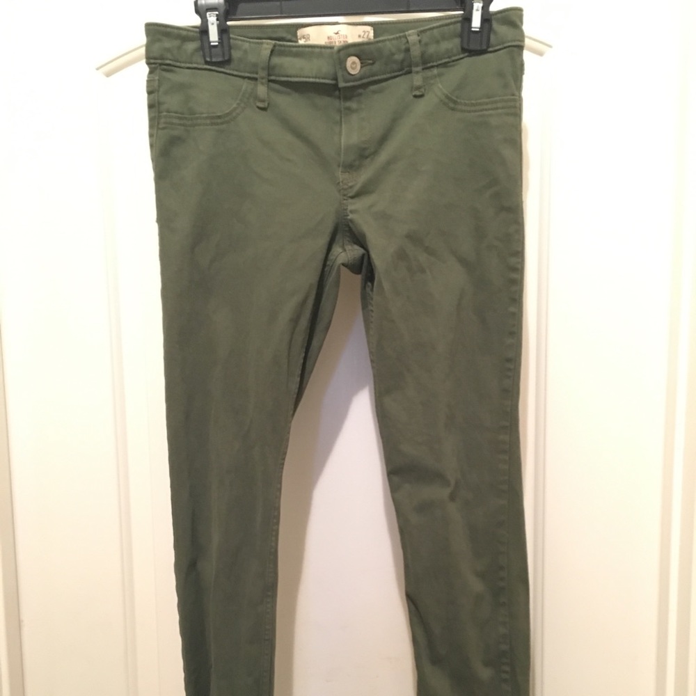 Hollister Skinny’s
